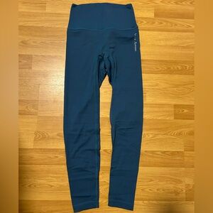 Vitae apparel 7/8 leggings